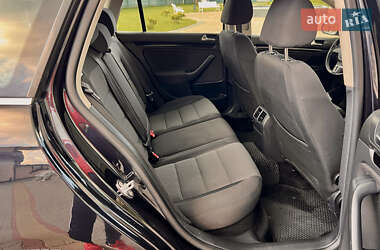 Універсал Volkswagen Golf 2011 в 