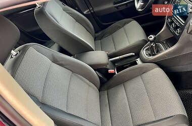 Універсал Volkswagen Golf 2011 в 