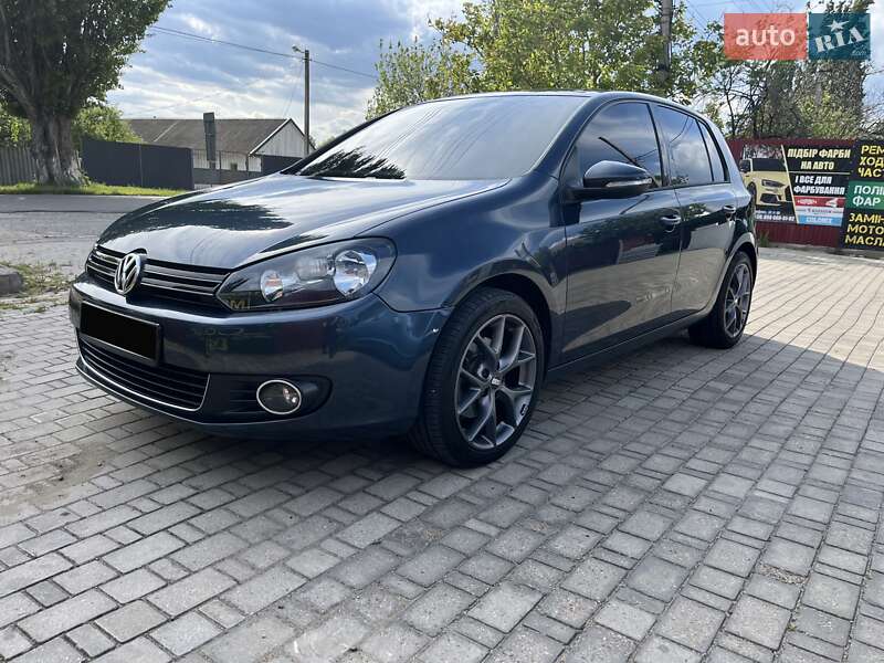 Хэтчбек Volkswagen Golf 2013 в Одессе