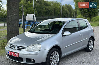 Хэтчбек Volkswagen Golf 2006 в 