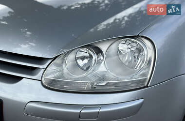 Хэтчбек Volkswagen Golf 2006 в 