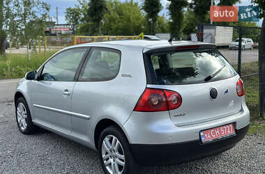 Хэтчбек Volkswagen Golf 2006 в 