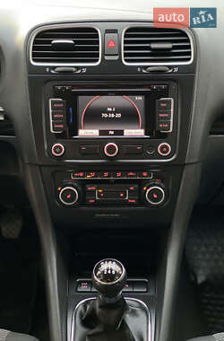 Універсал Volkswagen Golf 2009 в 