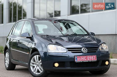 Хэтчбек Volkswagen Golf 2009 в 