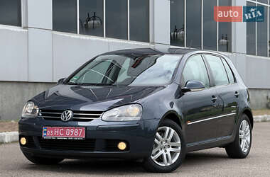 Хэтчбек Volkswagen Golf 2009 в 