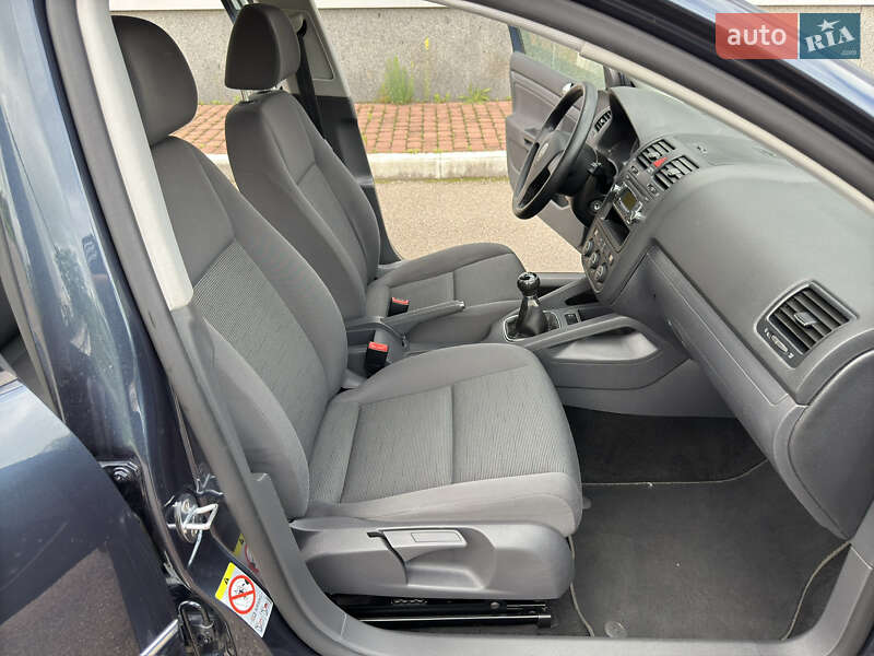 Хетчбек Volkswagen Golf 2009 в Білій Церкві