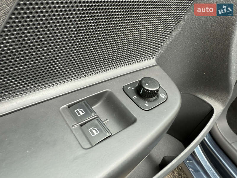 Хетчбек Volkswagen Golf 2009 в Білій Церкві