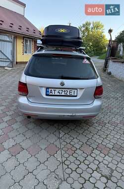 Універсал Volkswagen Golf 2010 в 