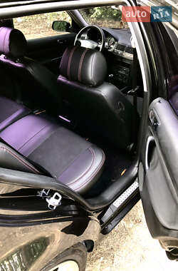 Хэтчбек Volkswagen Golf 2002 в 