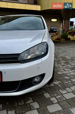 Хэтчбек Volkswagen Golf 2012 в 