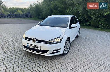 Хэтчбек Volkswagen Golf 2013 в Киеве