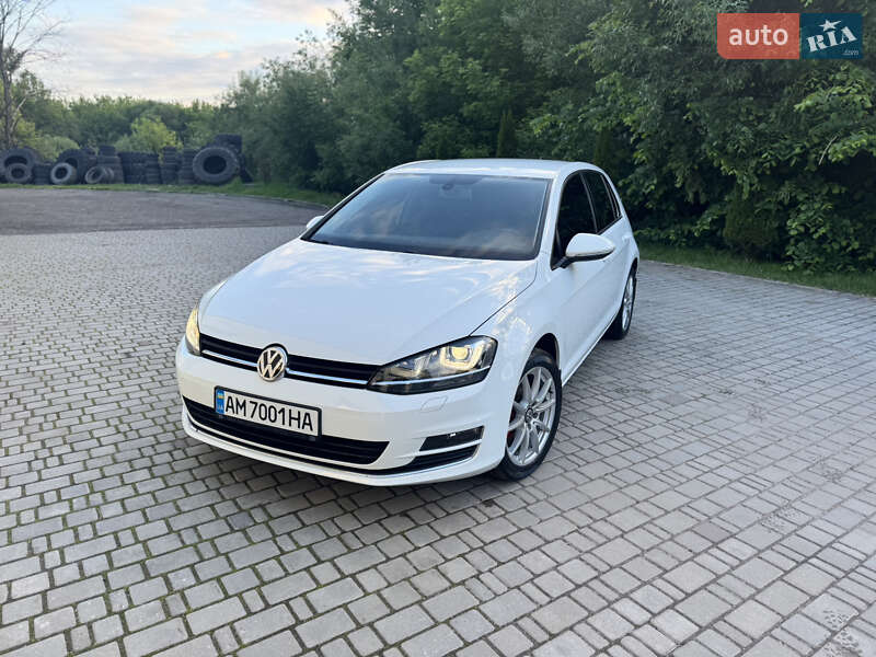 Хетчбек Volkswagen Golf 2013 в Києві