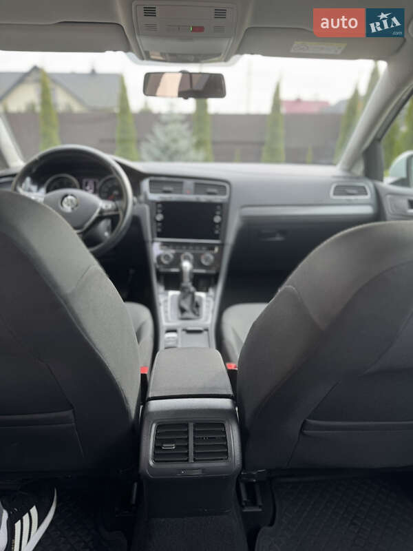 Універсал Volkswagen Golf 2018 в Ковелі