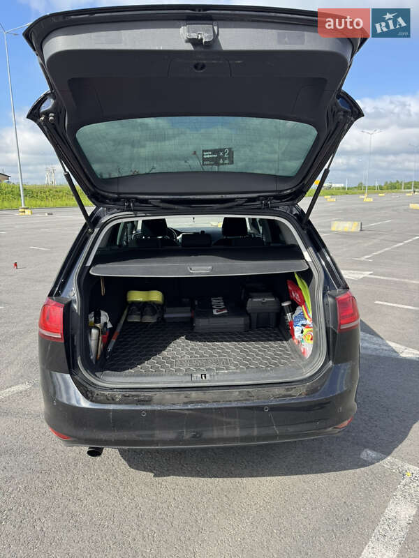 Універсал Volkswagen Golf 2015 в Львові