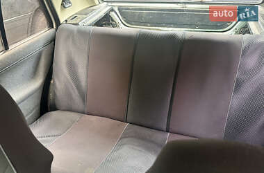 Хэтчбек Volkswagen Golf 1989 в 