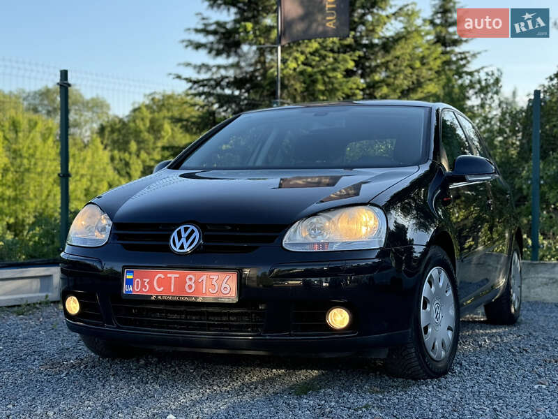 Хэтчбек Volkswagen Golf 2008 в Дрогобыче