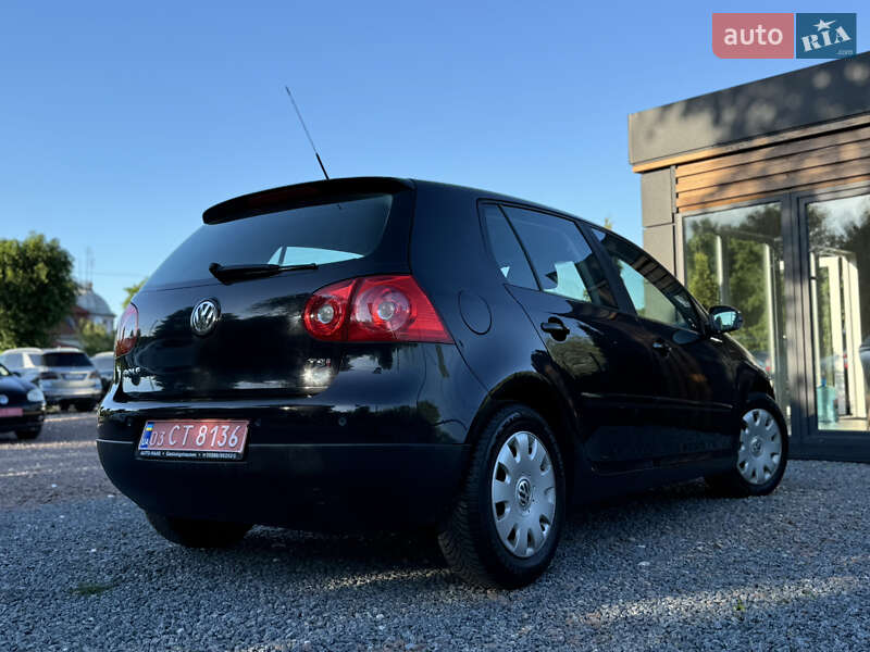 Хэтчбек Volkswagen Golf 2008 в Дрогобыче