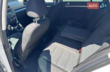 Универсал Volkswagen Golf 2010 в 