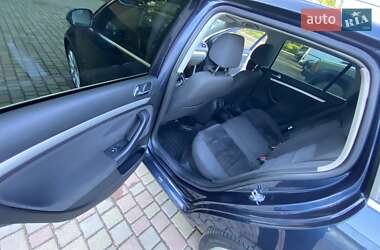 Универсал Volkswagen Golf 2010 в 