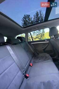 Универсал Volkswagen Golf 2010 в 