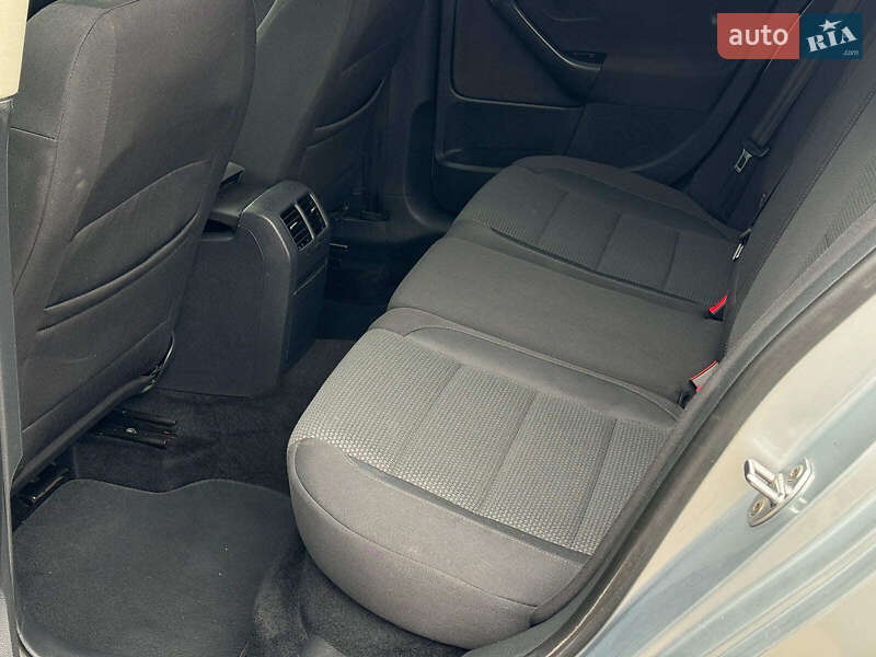 Універсал Volkswagen Golf 2011 в Вінниці