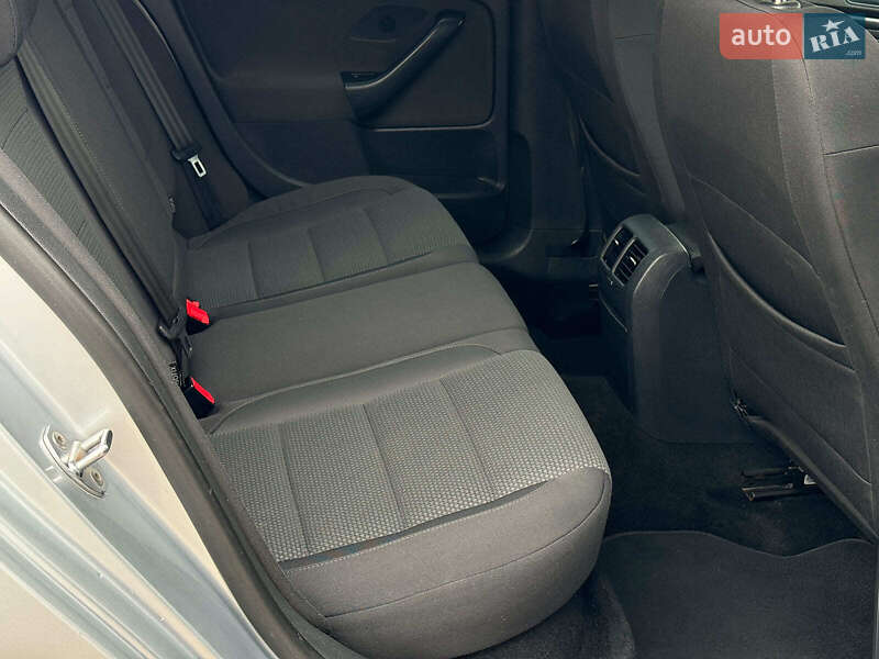 Універсал Volkswagen Golf 2011 в Вінниці