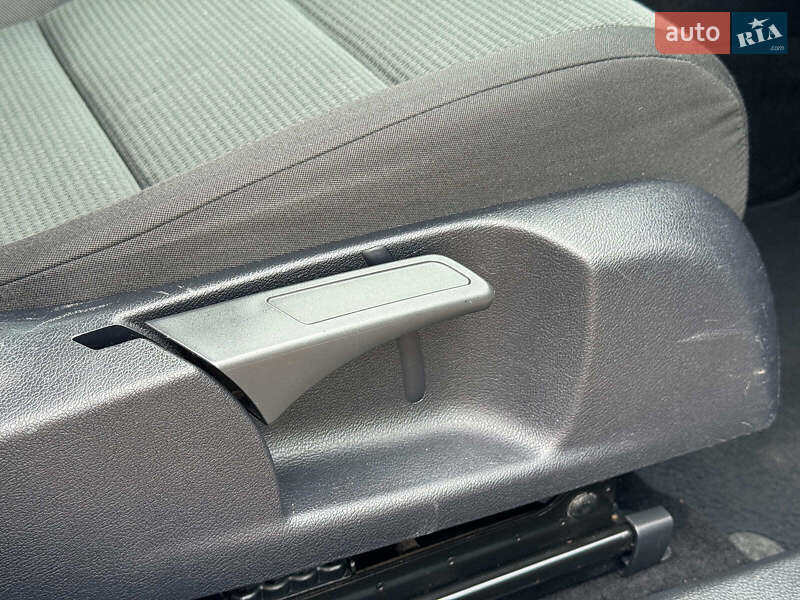 Універсал Volkswagen Golf 2011 в Вінниці