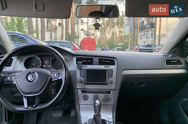 Хэтчбек Volkswagen Golf 2014 в 
