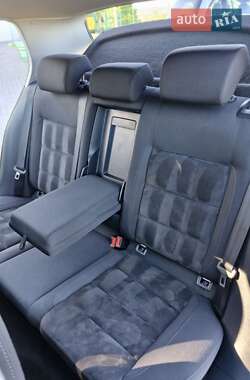 Хэтчбек Volkswagen Golf 2010 в 