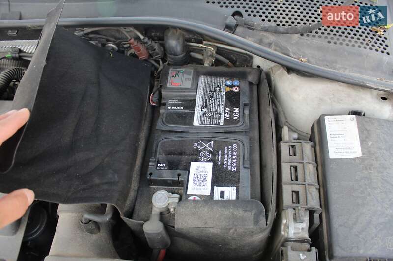 Універсал Volkswagen Golf 2015 в Житомирі