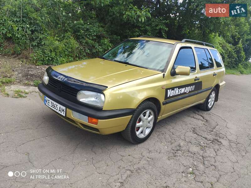 Універсал Volkswagen Golf 1998 в Кривому Розі