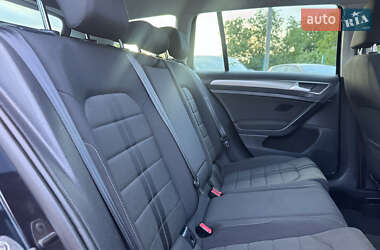 Универсал Volkswagen Golf 2016 в 