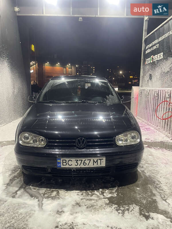Хэтчбек Volkswagen Golf 1999 в Львове