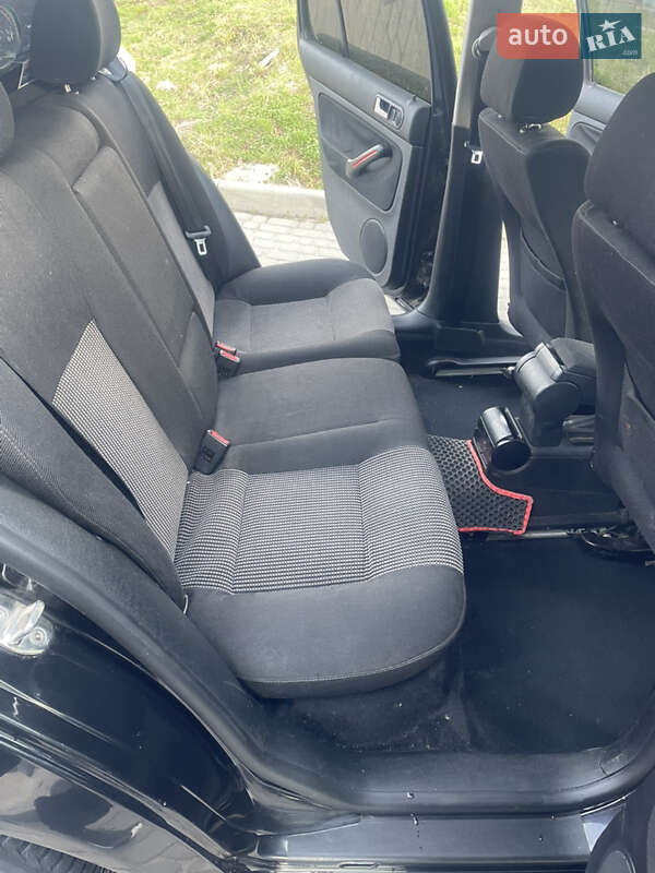 Хэтчбек Volkswagen Golf 1999 в Львове