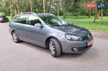 Універсал Volkswagen Golf 2012 в Чернігові