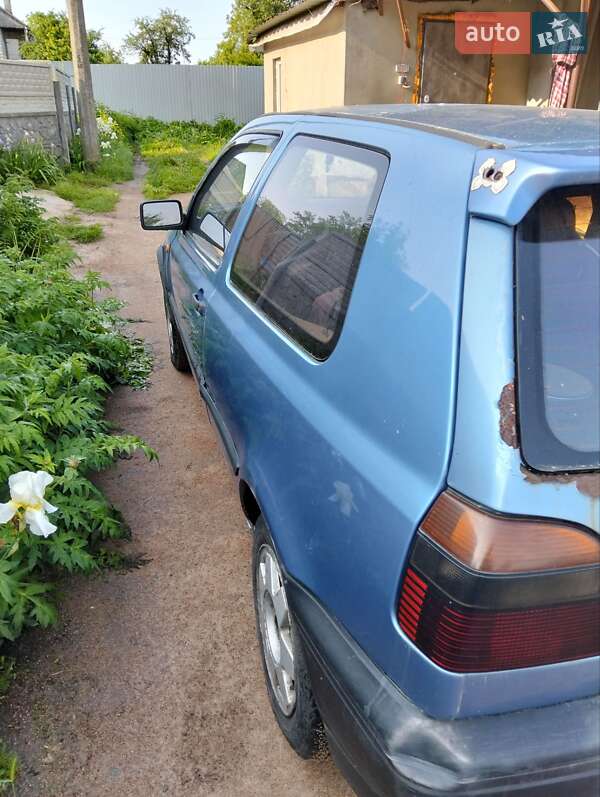 Хэтчбек Volkswagen Golf 1993 в Житомире