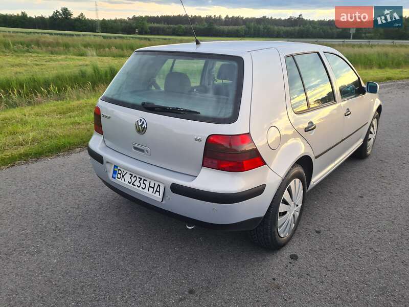 Хетчбек Volkswagen Golf 2000 в Львові