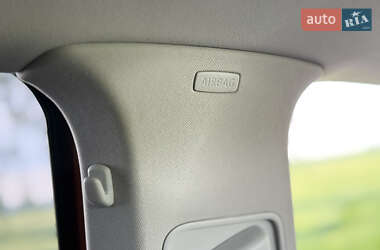Хэтчбек Volkswagen Golf 2010 в 