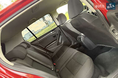 Хэтчбек Volkswagen Golf 2010 в 