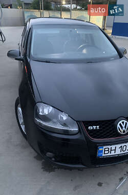 Хэтчбек Volkswagen Golf 2006 в 