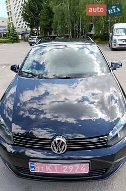 Універсал Volkswagen Golf 2010 в Вінниці