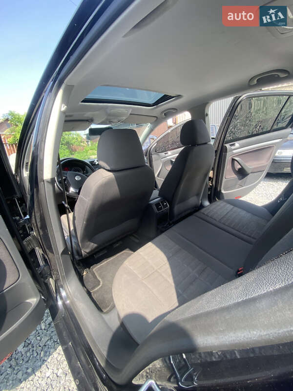 Хетчбек Volkswagen Golf 2007 в Любарі