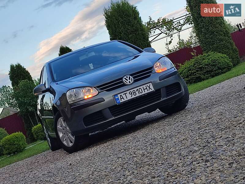 Volkswagen Golf 2004