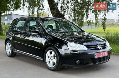 Хэтчбек Volkswagen Golf 2007 в 