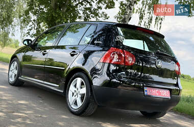Хэтчбек Volkswagen Golf 2007 в 