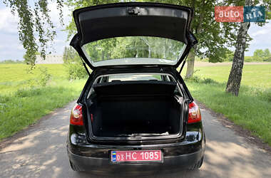 Хэтчбек Volkswagen Golf 2007 в 