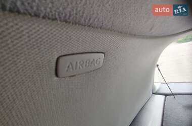 Хетчбек Volkswagen Golf 2006 в 