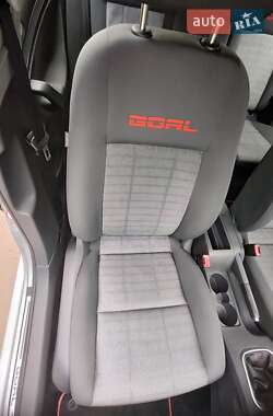 Хетчбек Volkswagen Golf 2006 в 