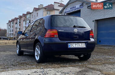 Хэтчбек Volkswagen Golf 1999 в 