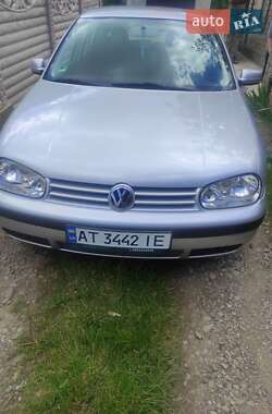 Хэтчбек Volkswagen Golf 2002 в Ивано-Франковске